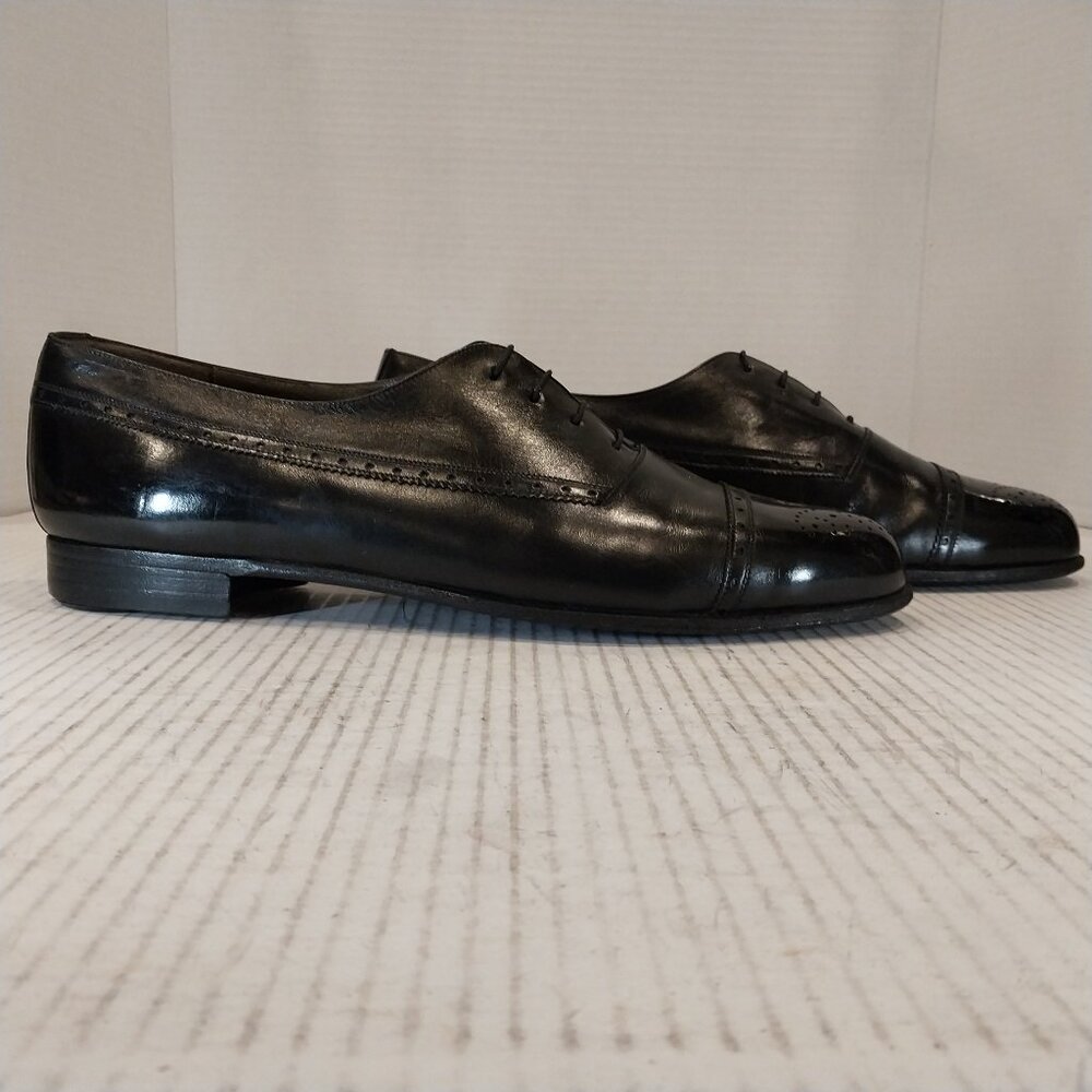 BALLY men's (SAVE $1100) shoes 11 B black cap toe Oxford.